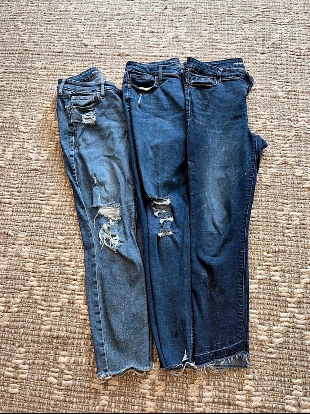 Old Navy Mid-Rise Rockstar Super Skinny Jeans Distressed Blue Jeans Waist 2